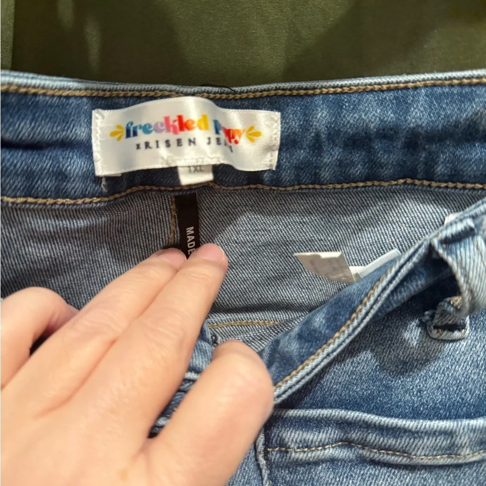 Trendy Light Blue Flare Jeans - Picture 3 of 6